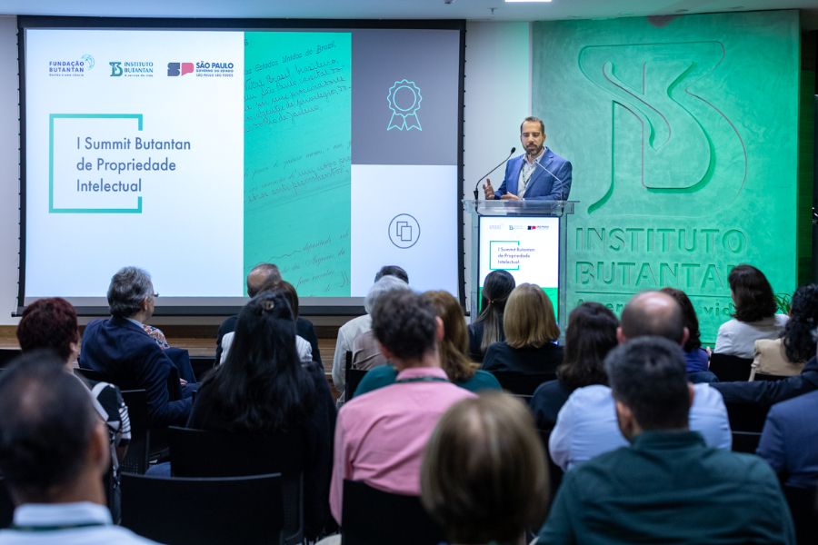 https://fundacaobutantan.org.br/assets/page-image\Summit site Fundacao 1-86e98e7d4ac1da71.png